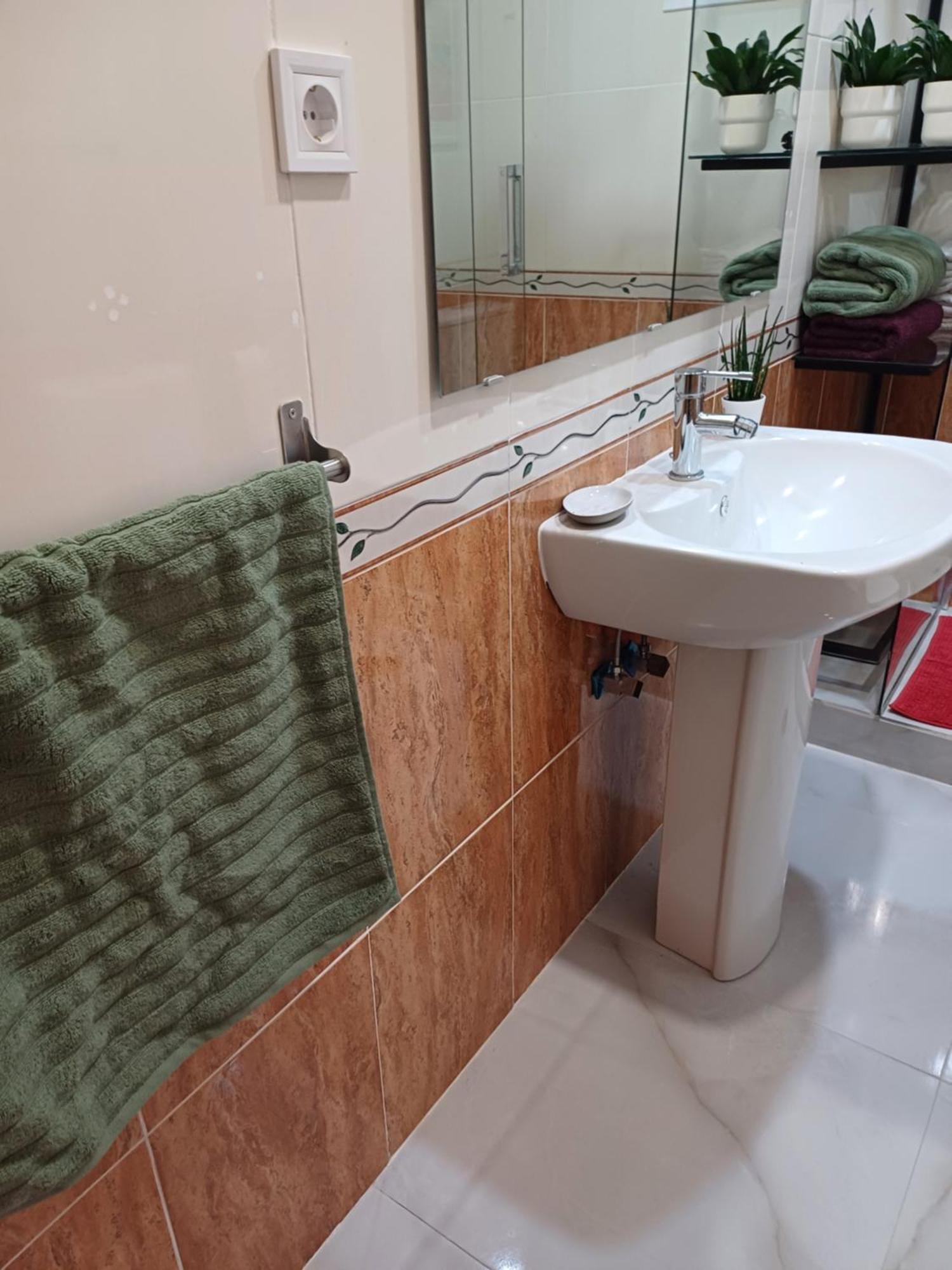 Matisse Apartment Севиля Екстериор снимка