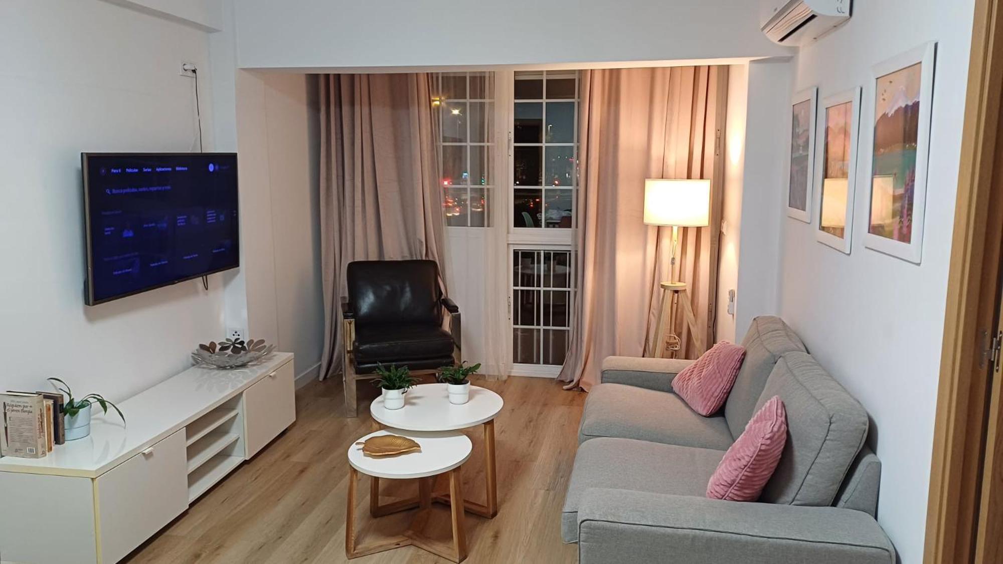 Matisse Apartment Севиля Екстериор снимка